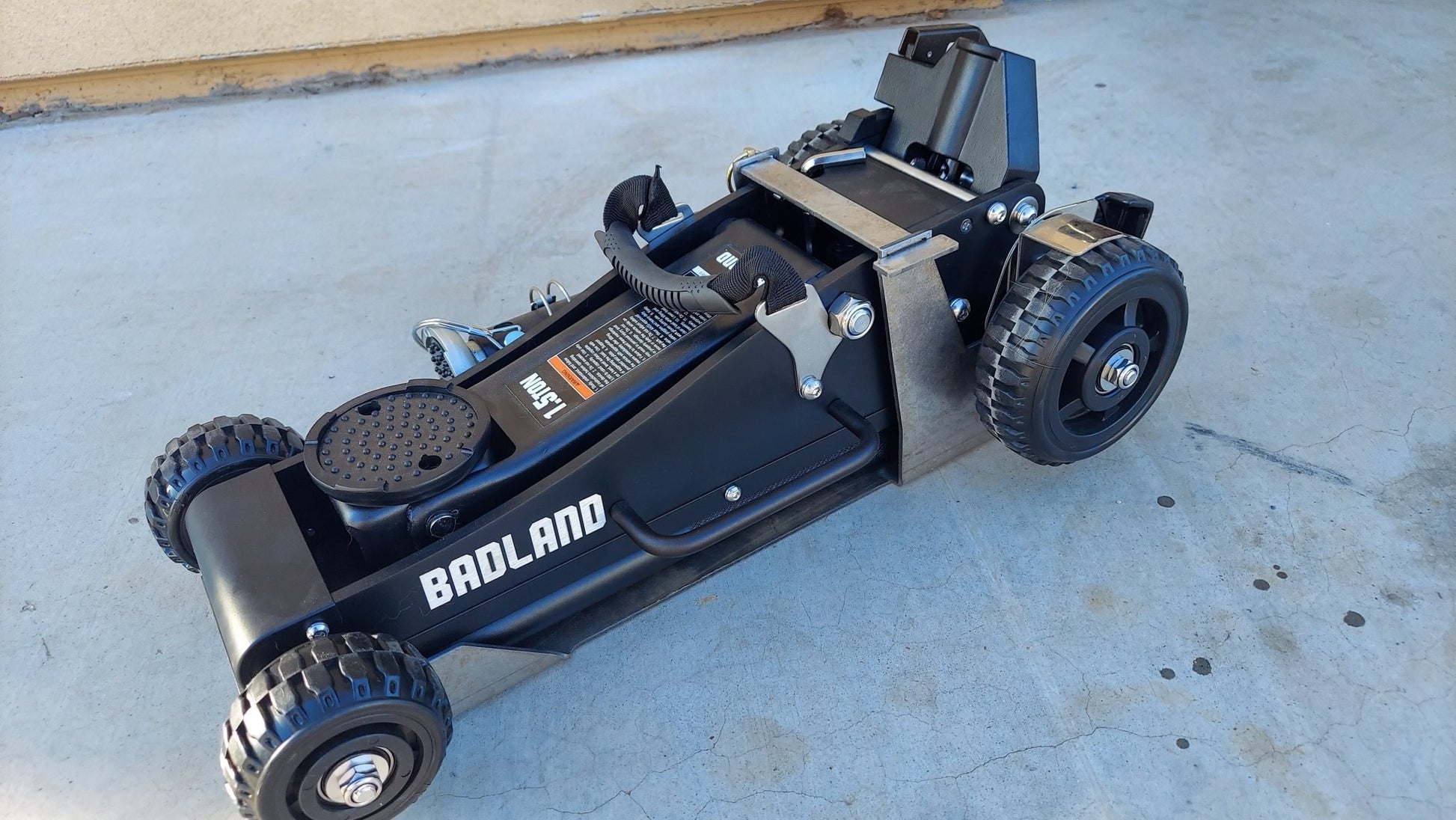 1.5 Ton Harbor Freight Badlands Jack Mount - Fenix Motorsports - Vehicle Organization