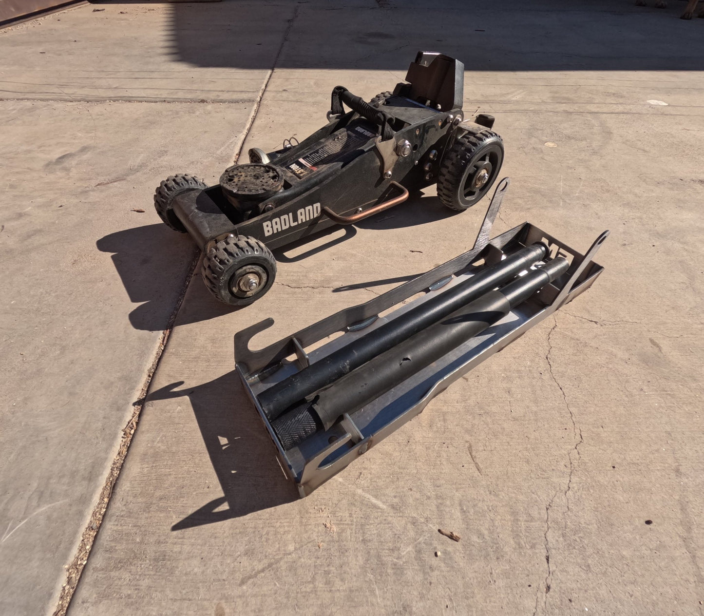 Harbor Freight 1.5 Ton Badlands Jack Holder - Gen 2 - Fenix Motorsports - Jack Holder Accessory